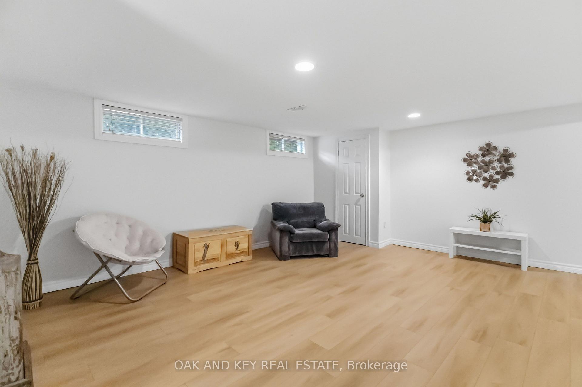 Photo 21 of 118 Harold Court, Lucan Biddulph, Lucan — HOMEH