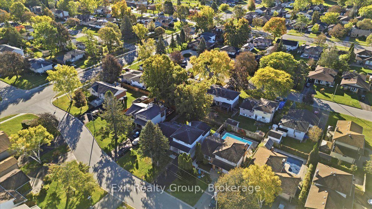 Photo 2 of 5 Flint Drive, Belleville, Belleville Ward — HOMEH