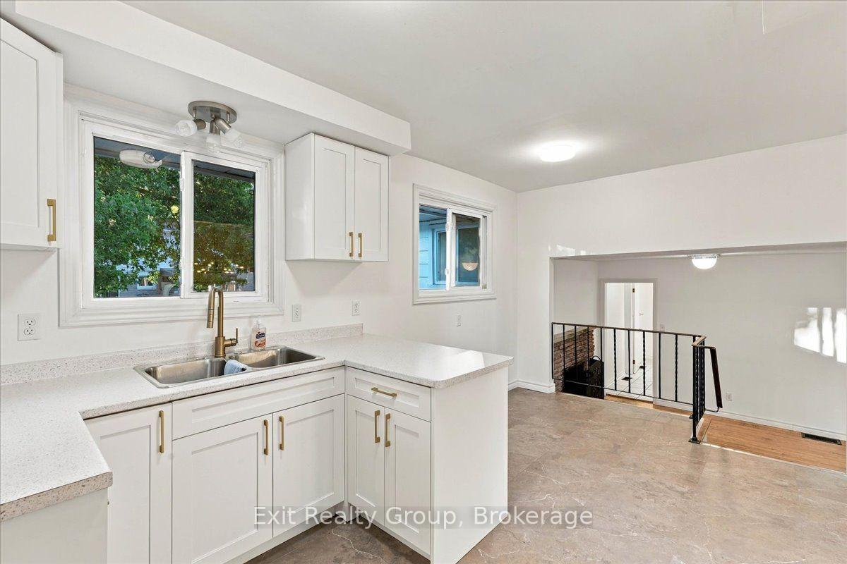 Photo 10 of 5 Flint Drive, Belleville, Belleville Ward — HOMEH