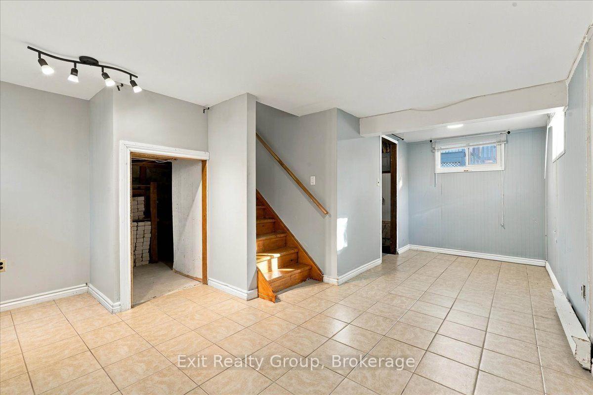 Photo 29 of 5 Flint Drive, Belleville, Belleville Ward — HOMEH