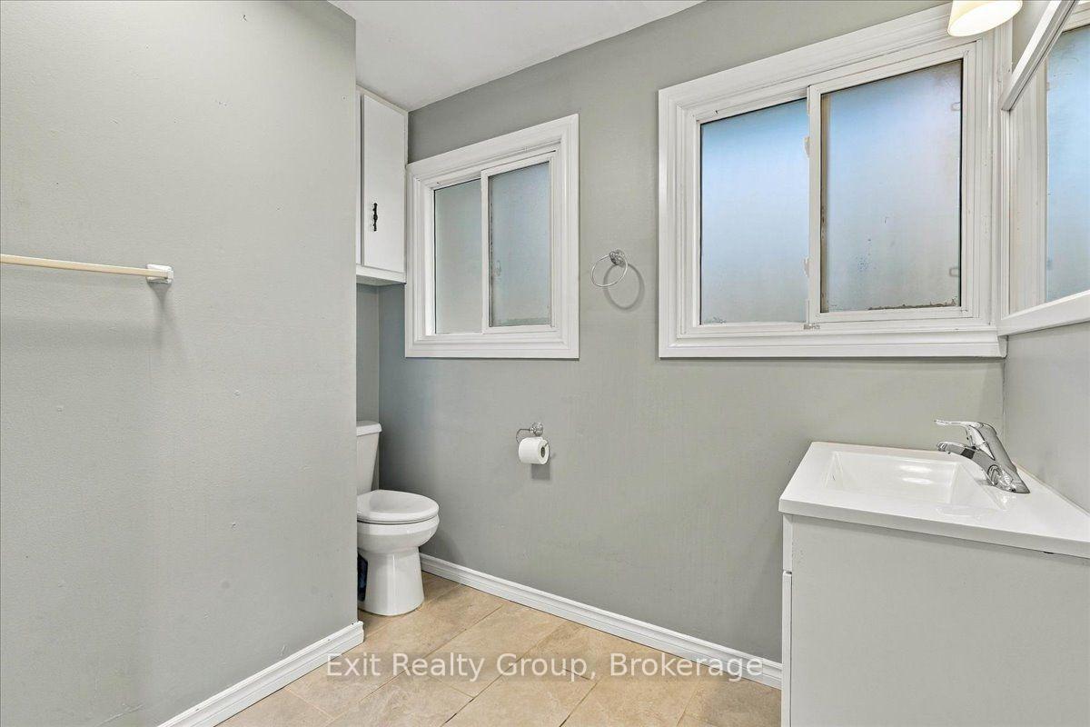 Photo 31 of 5 Flint Drive, Belleville, Belleville Ward — HOMEH