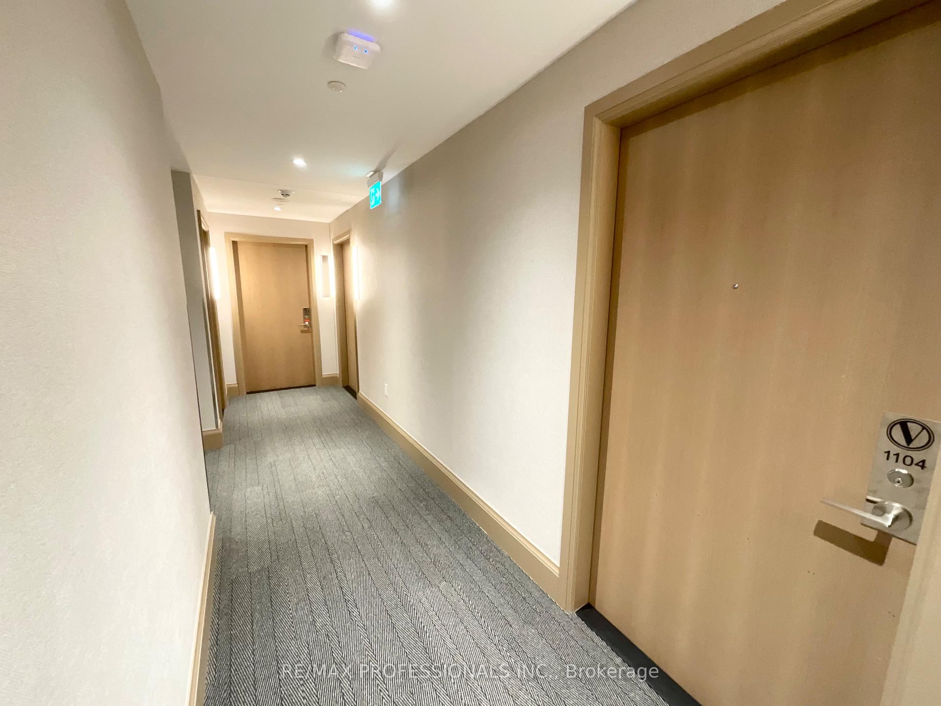 Photo 8 of Unit 1104, 5 Meadowdale Road, Vaughan, Concord — HOMEH