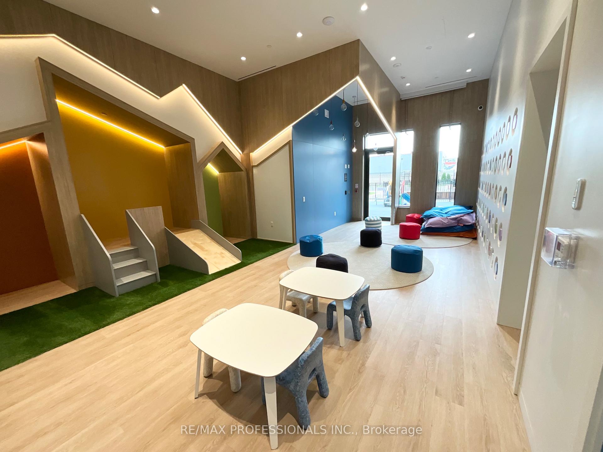 Photo 35 of Unit 1104, 5 Meadowdale Road, Vaughan, Concord — HOMEH