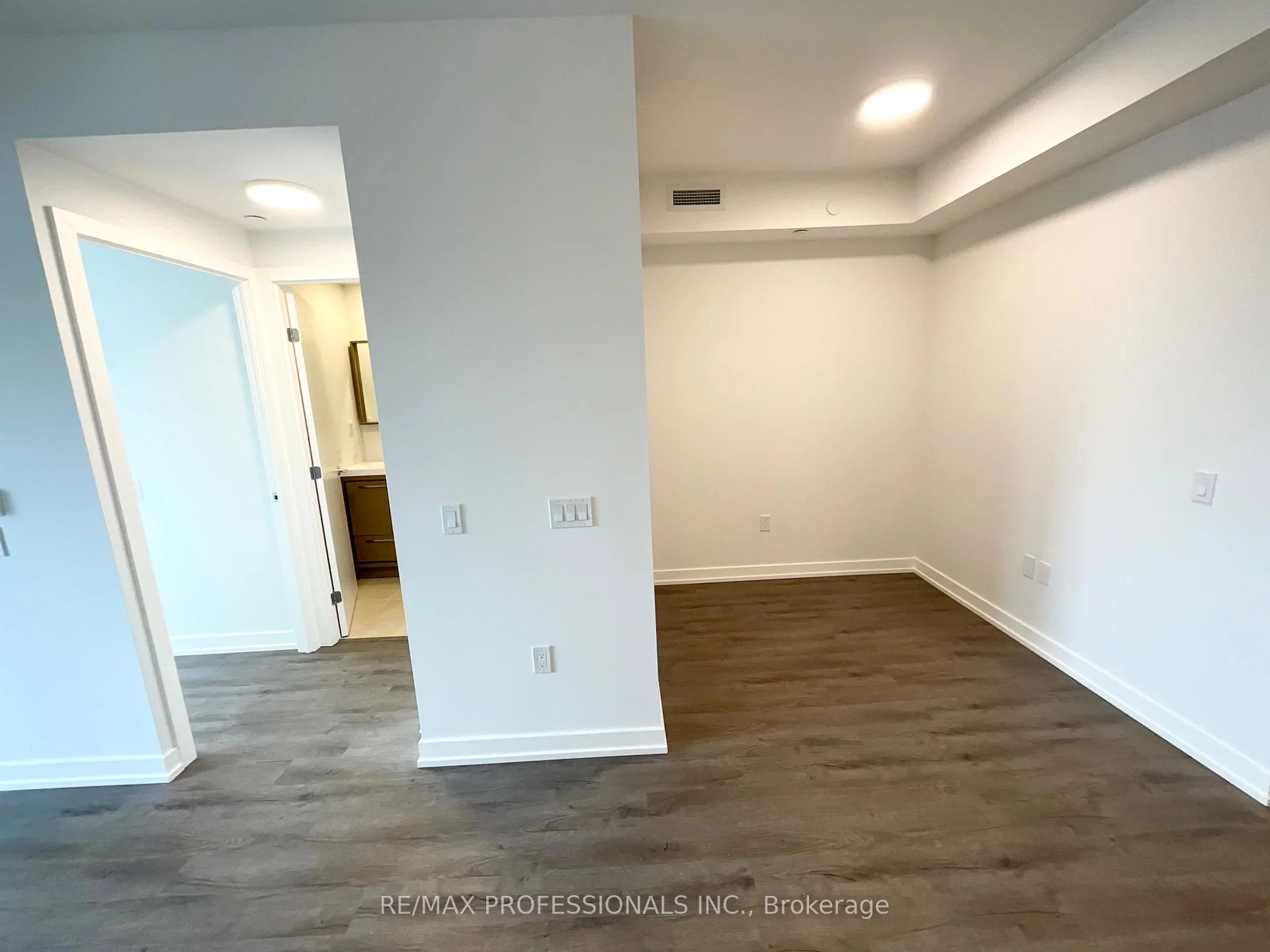 Photo 45 of Unit 1104, 5 Meadowdale Road, Vaughan, Concord — HOMEH