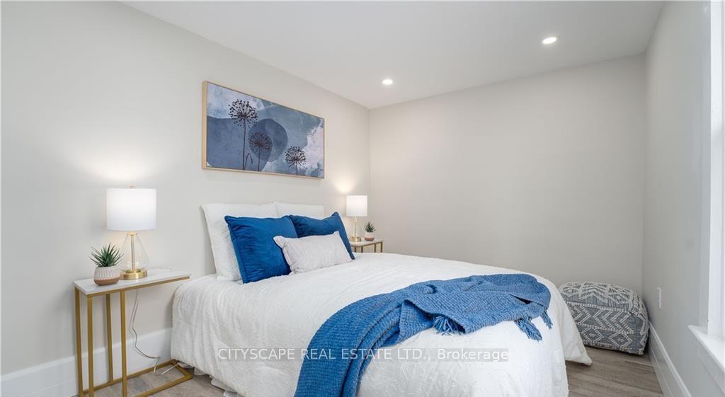 Photo 12 of 14 Mount Elgin Street, Brant, Paris — HOMEH