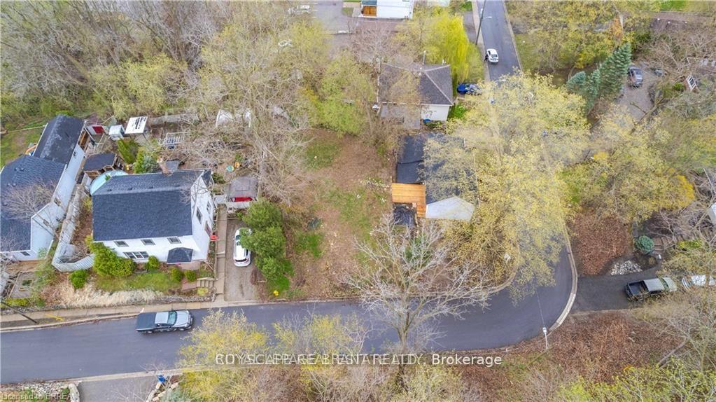 Photo 14 of 14 Mount Elgin Street, Brant, Paris — HOMEH