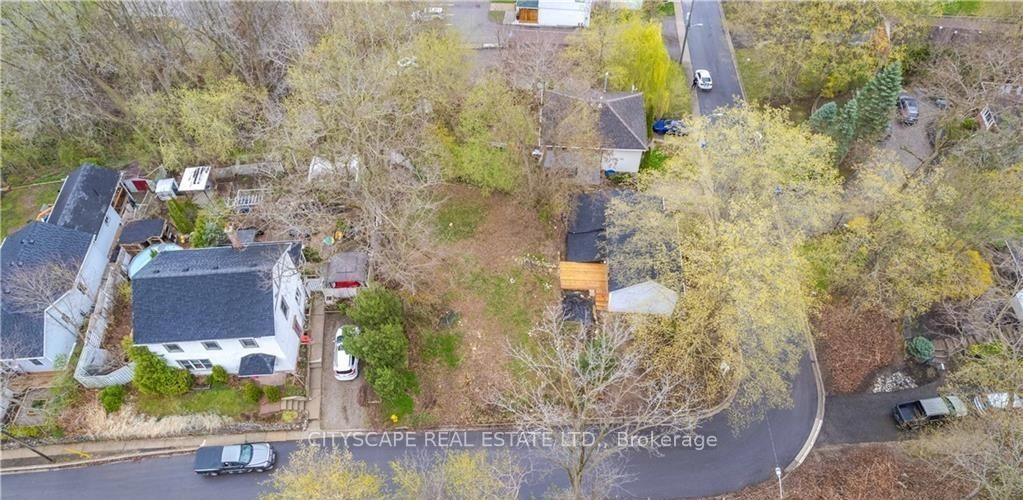 Photo 15 of 14 Mount Elgin Street, Brant, Paris — HOMEH