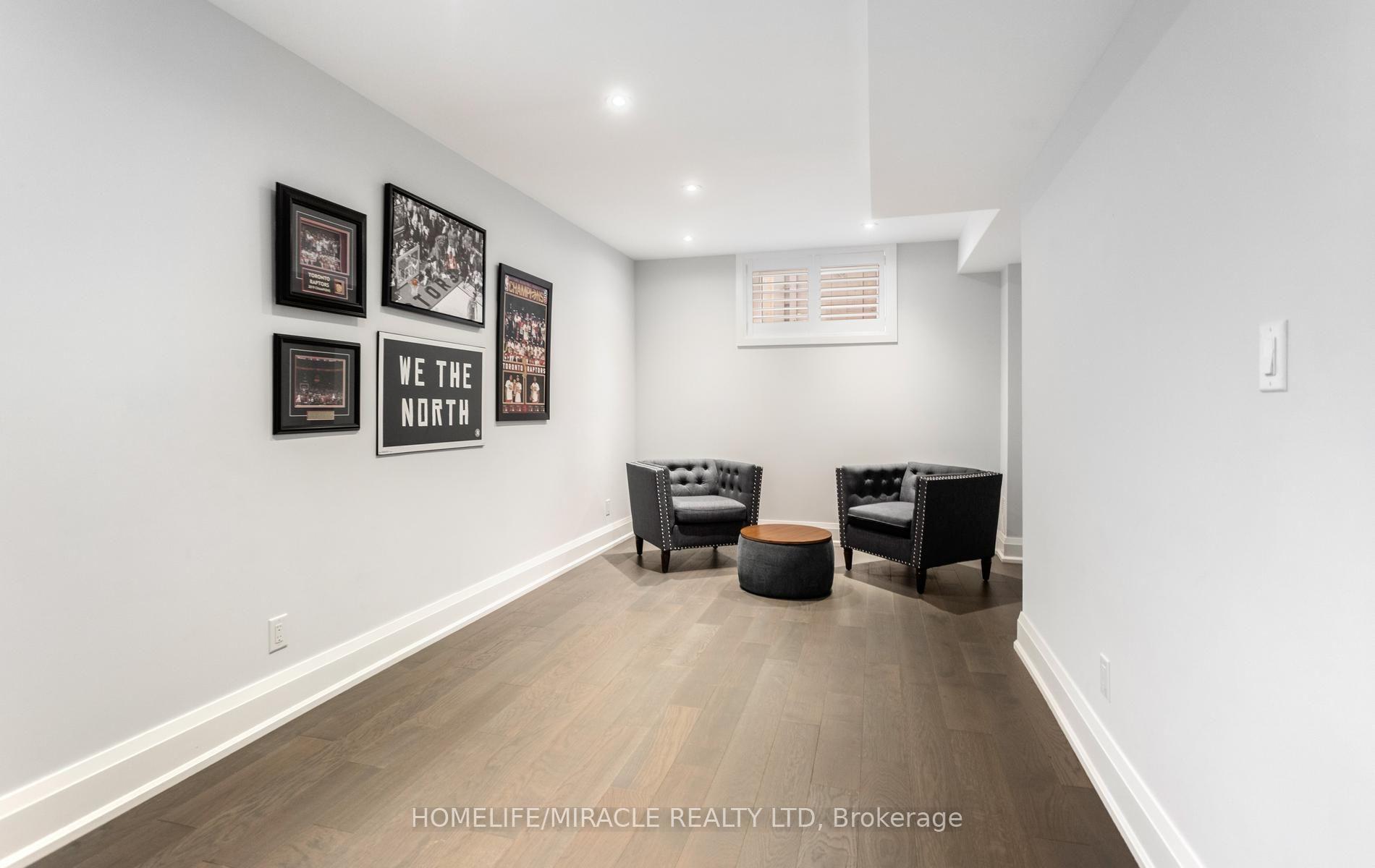 Photo 24 of 3330 Raspberry Bush Trail, Oakville, Bronte — HOMEH