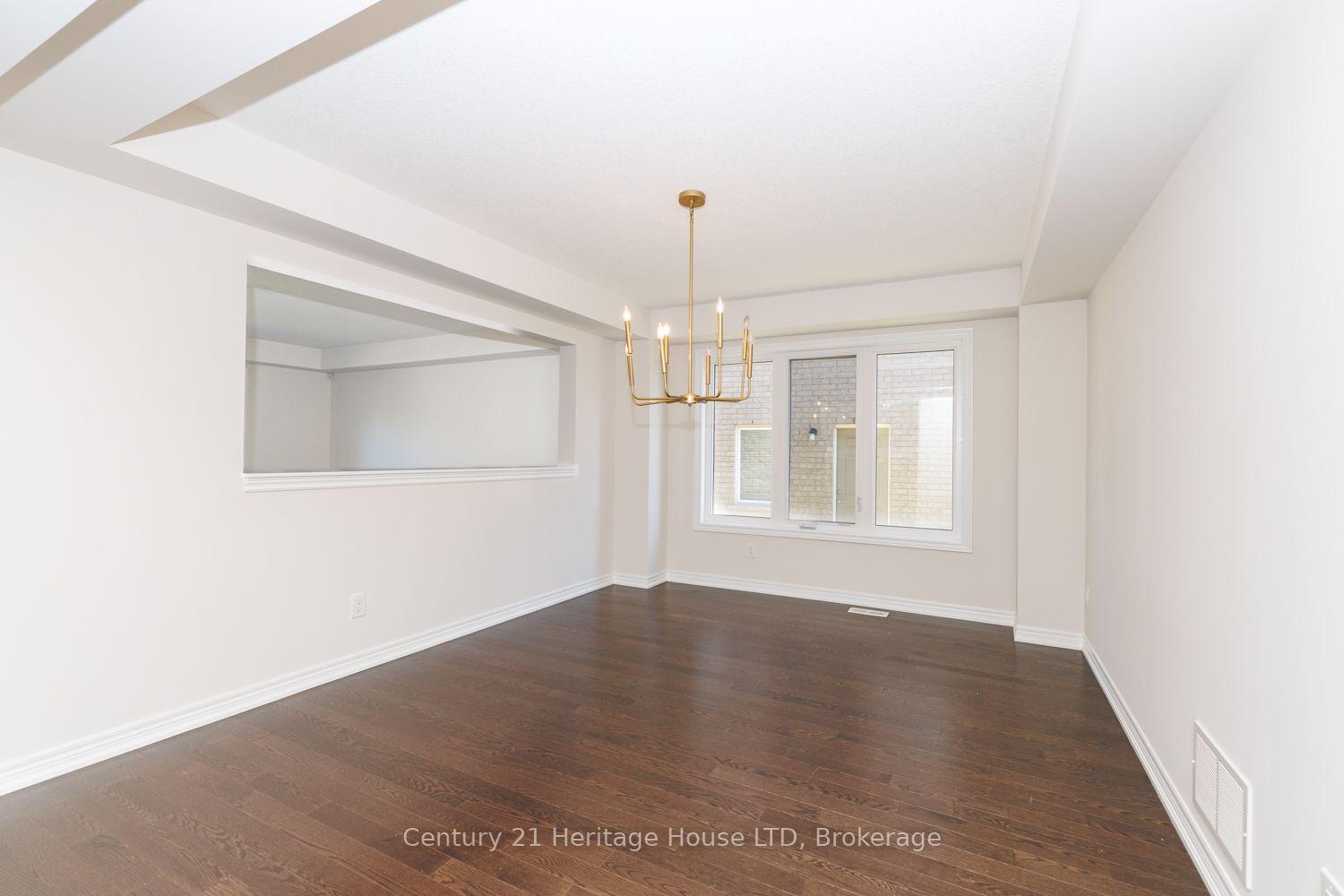 Photo 8 of 11 Philmori Crescent, Pelham, Fonthill — HOMEH