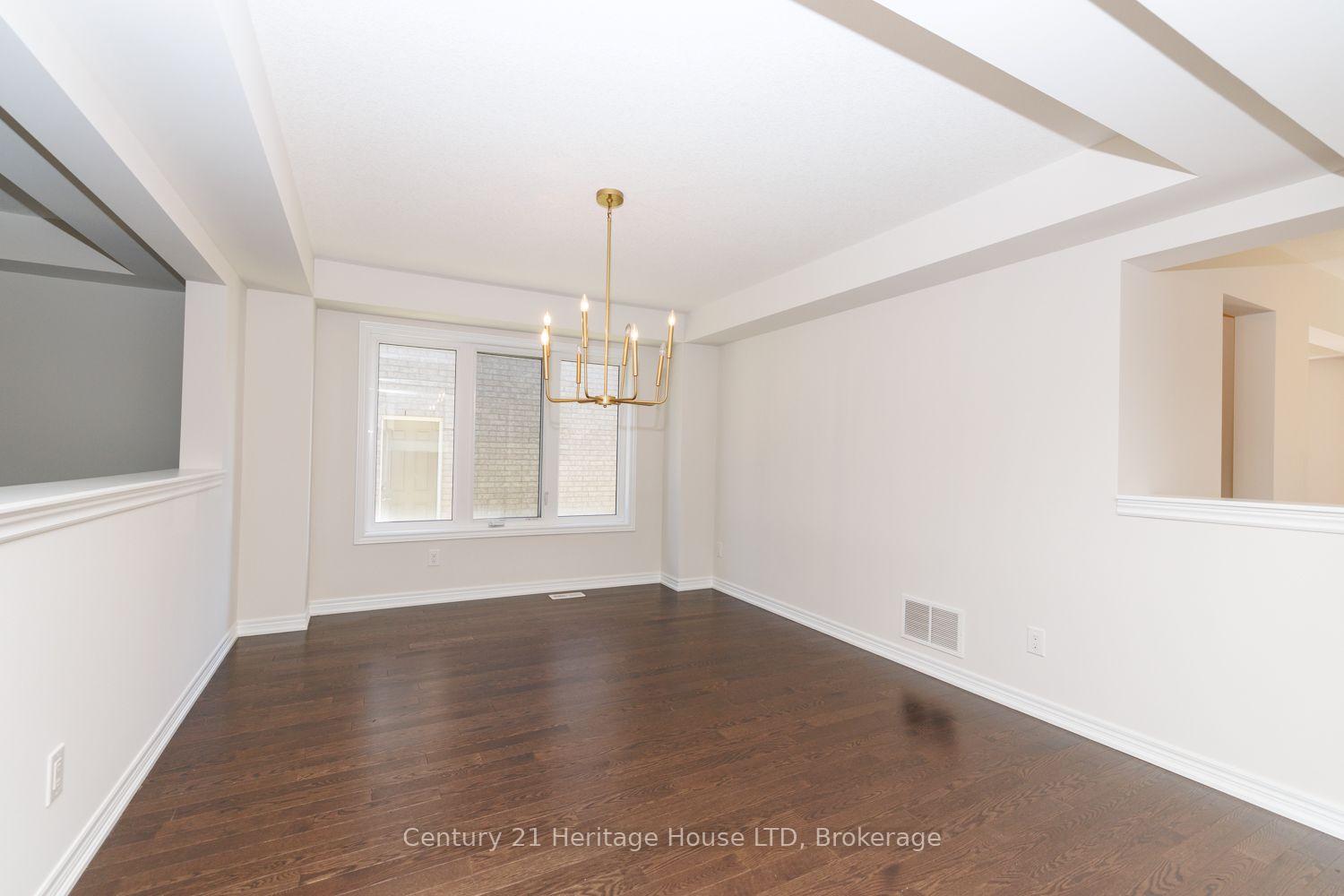 Photo 10 of 11 Philmori Crescent, Pelham, Fonthill — HOMEH
