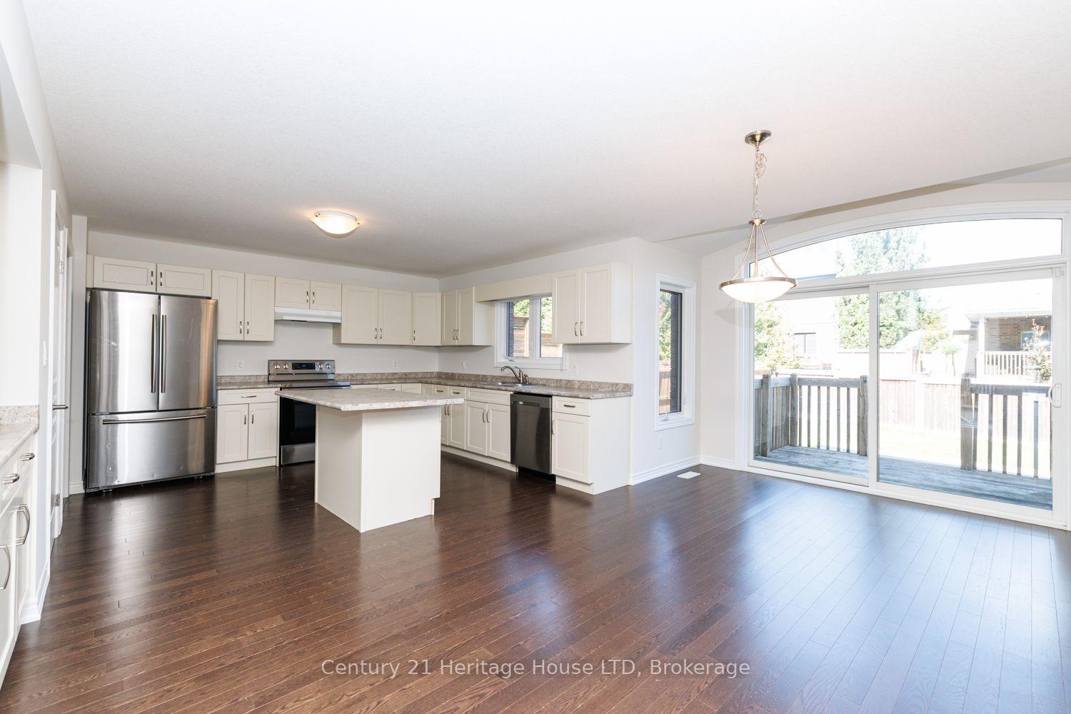 Photo 11 of 11 Philmori Crescent, Pelham, Fonthill — HOMEH