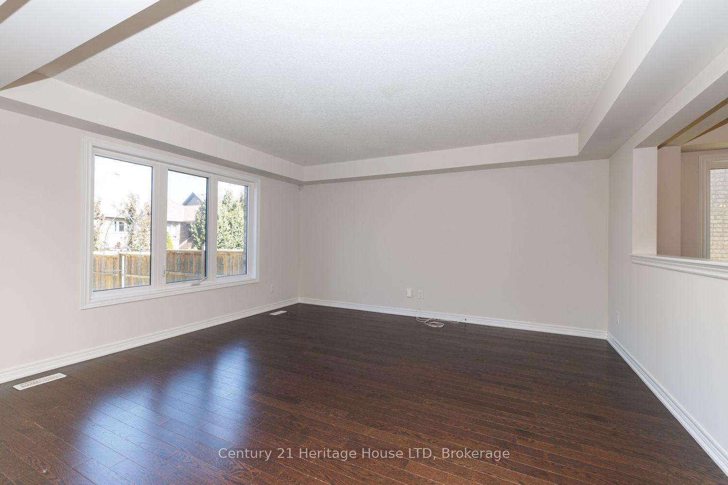 Photo 19 of 11 Philmori Crescent, Pelham, Fonthill — HOMEH