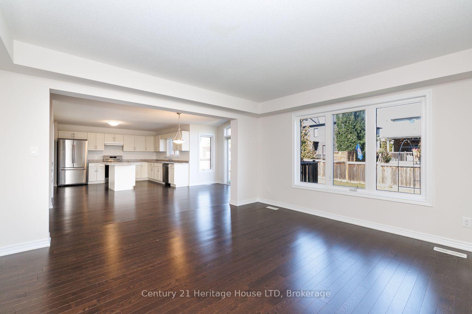 Photo 20 of 11 Philmori Crescent, Pelham, Fonthill — HOMEH