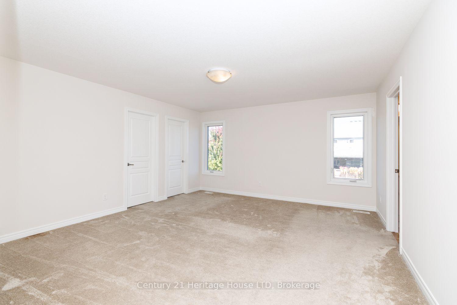 Photo 23 of 11 Philmori Crescent, Pelham, Fonthill — HOMEH