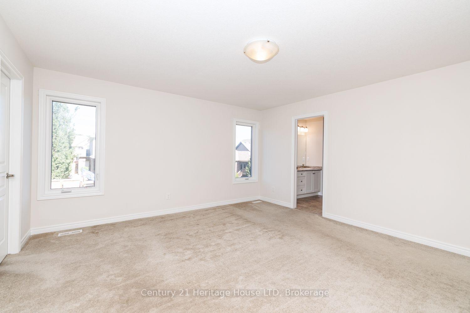 Photo 24 of 11 Philmori Crescent, Pelham, Fonthill — HOMEH