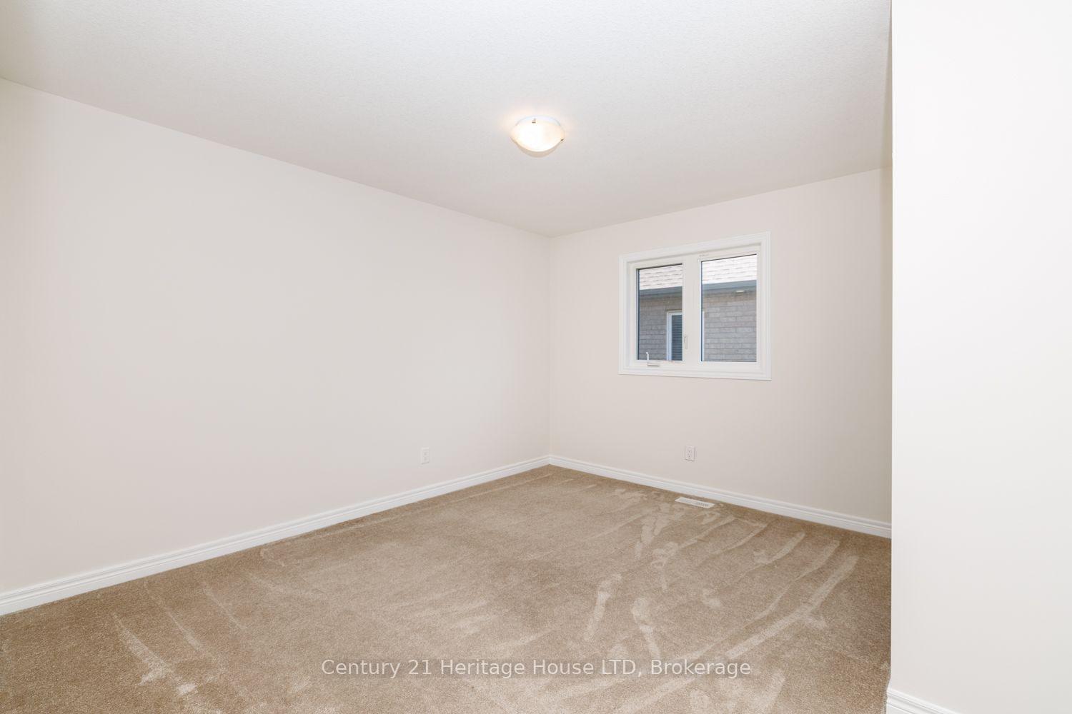 Photo 29 of 11 Philmori Crescent, Pelham, Fonthill — HOMEH