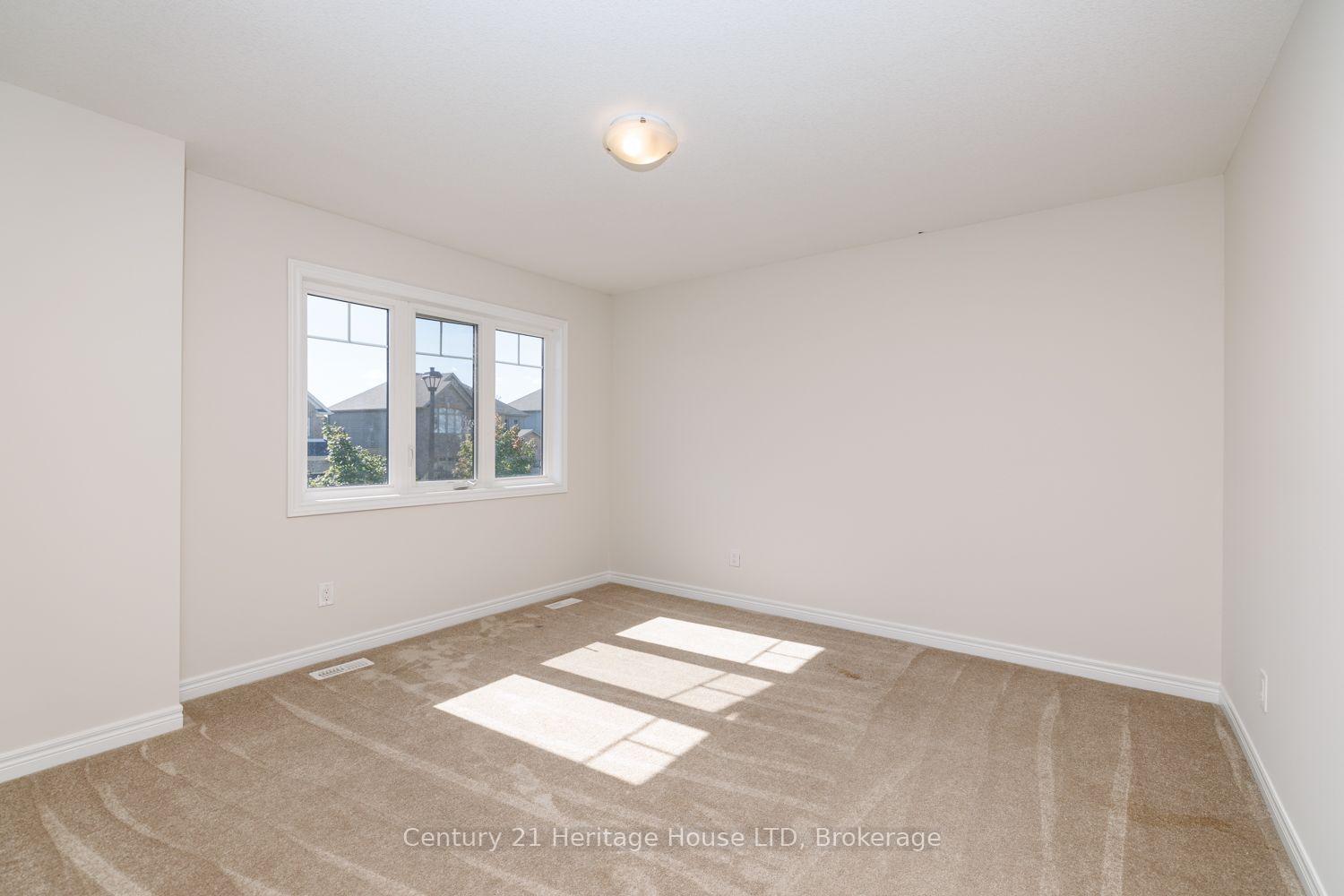 Photo 39 of 11 Philmori Crescent, Pelham, Fonthill — HOMEH