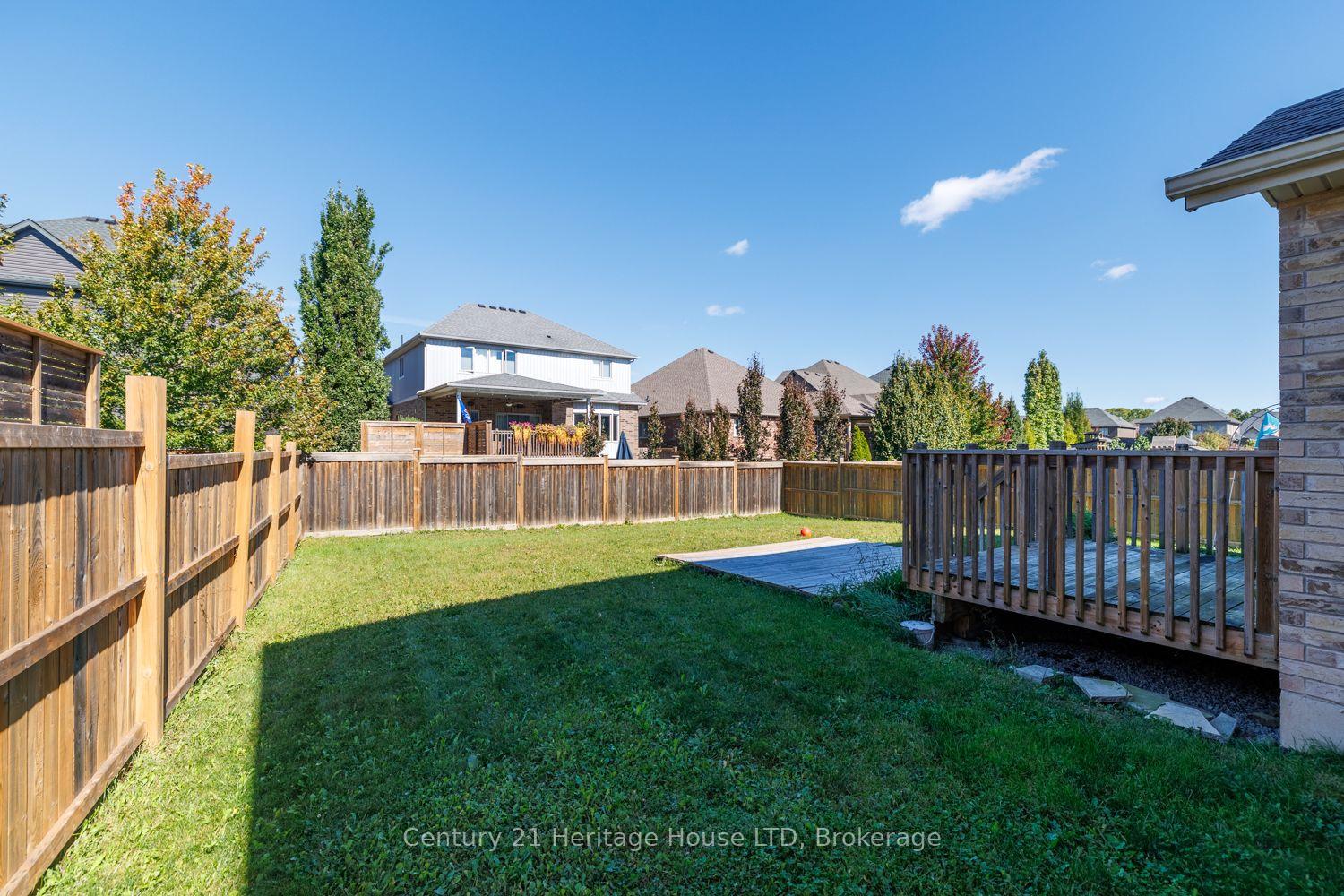 Photo 44 of 11 Philmori Crescent, Pelham, Fonthill — HOMEH