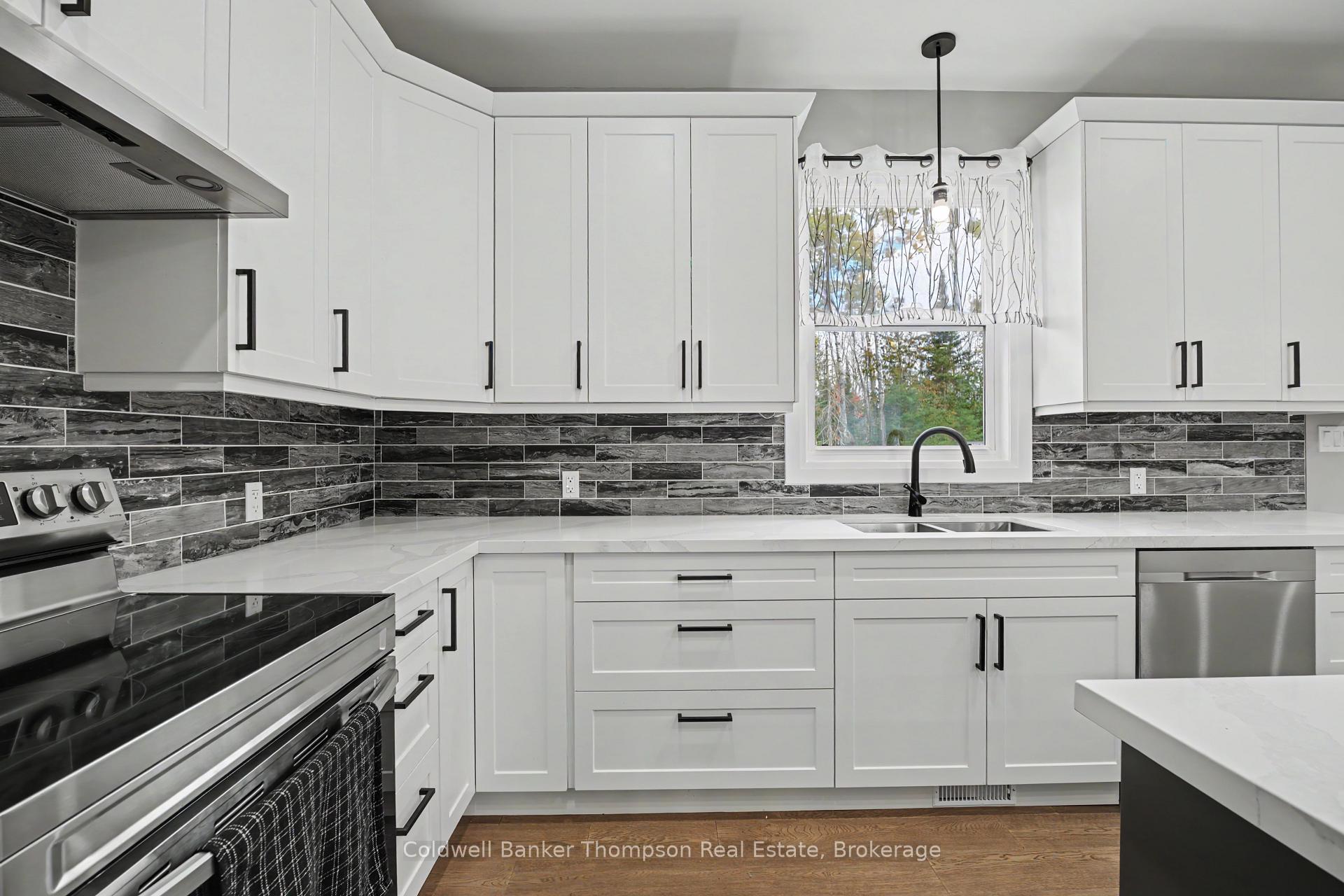 Photo 9 of 106 Riverside Drive, Bonfield — HOMEH