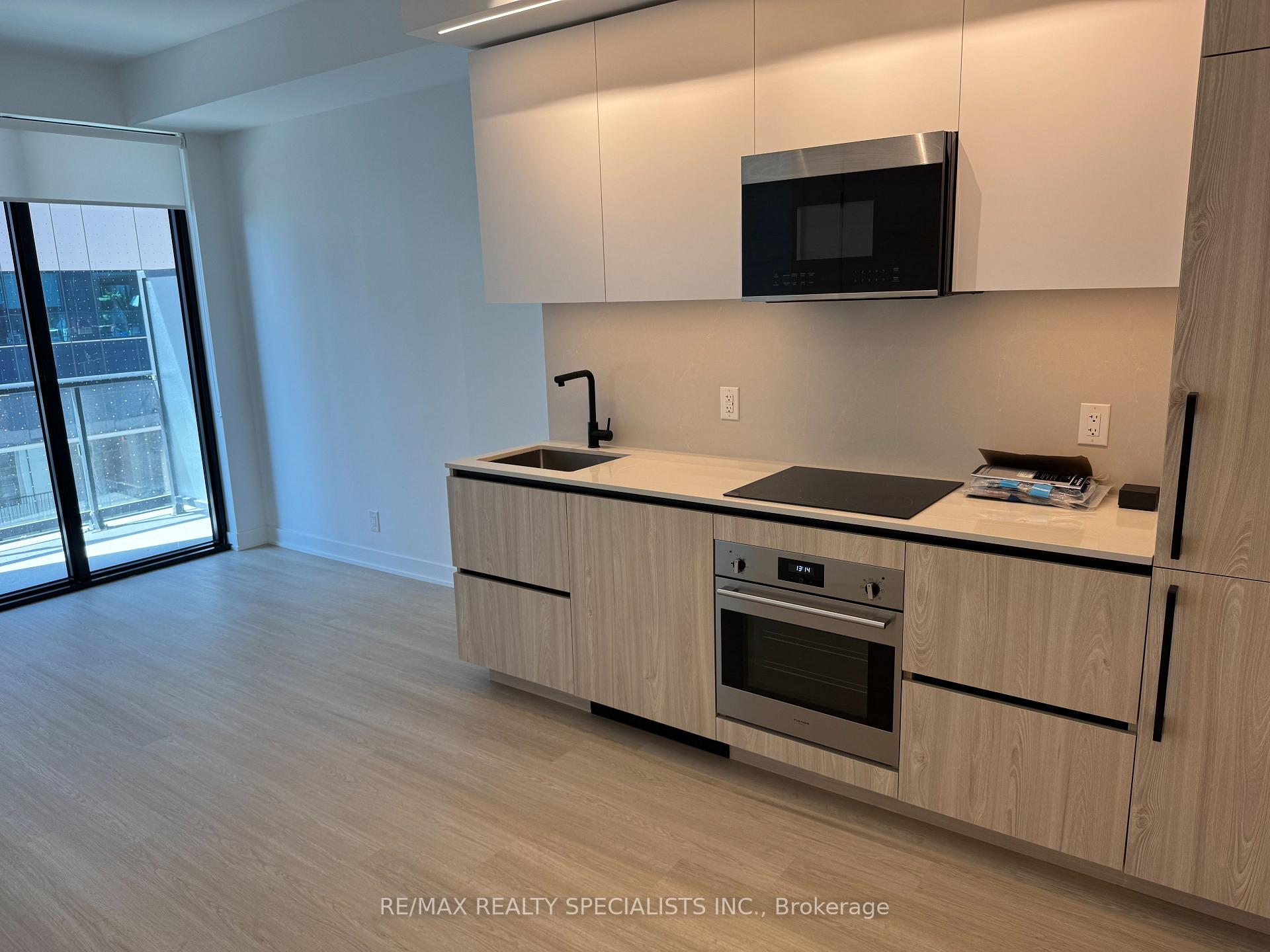 Photo 2 of Unit 311, 669 Sheppard Avenue E, North York, Bayview Village — HOMEH