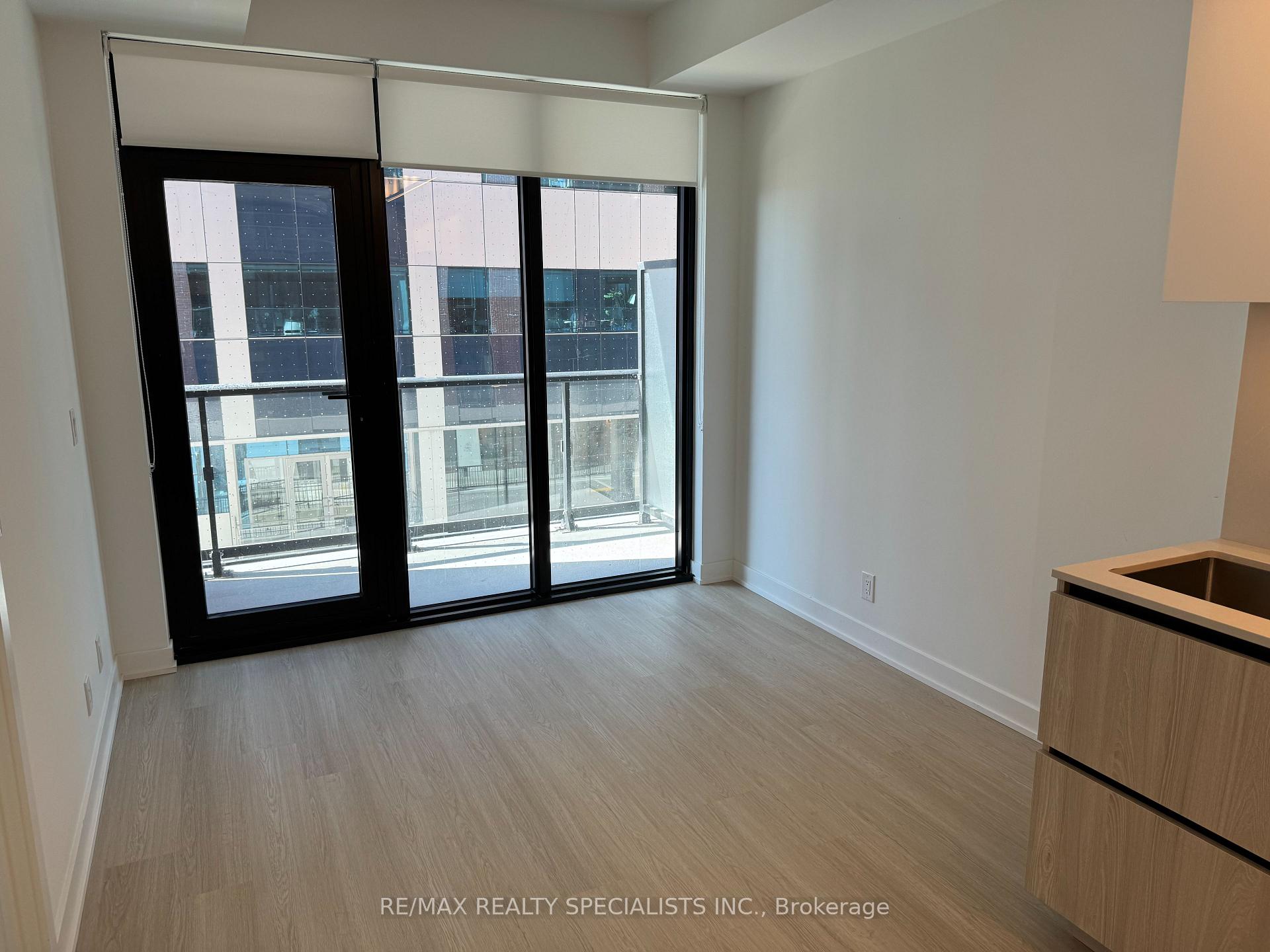 Photo 3 of Unit 311, 669 Sheppard Avenue E, North York, Bayview Village — HOMEH