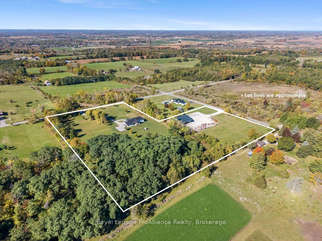 Photo 3 of 788 Gallivan Road, Quinte West, Sidney Ward — HOMEH