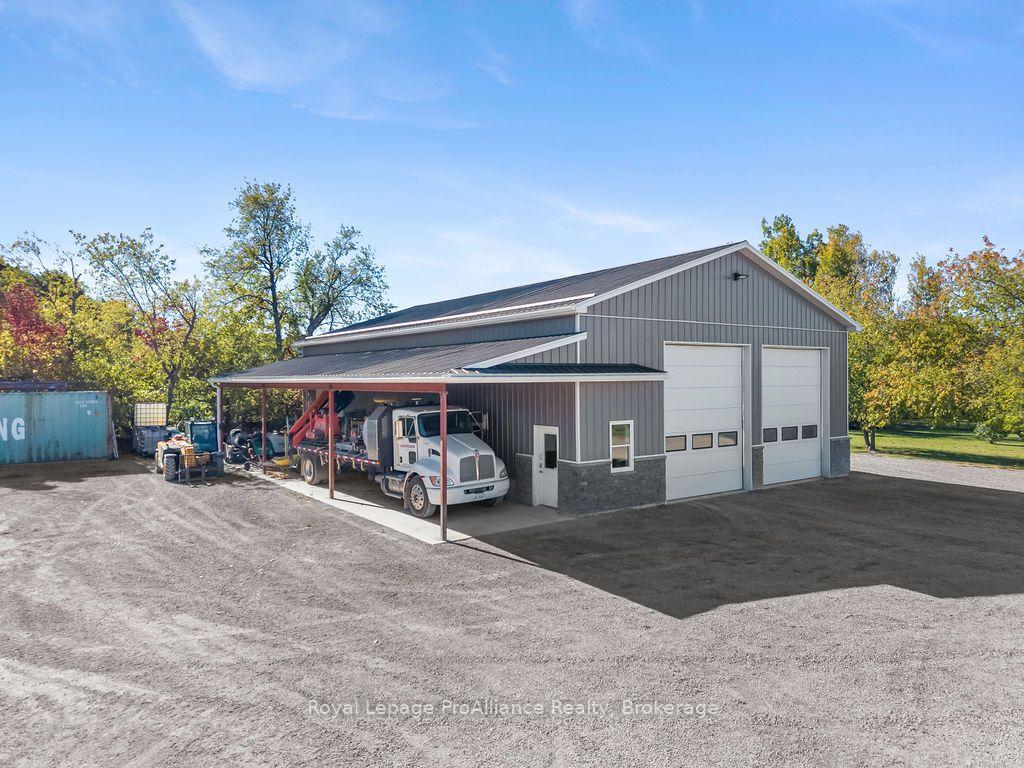 Photo 4 of 788 Gallivan Road, Quinte West, Sidney Ward — HOMEH