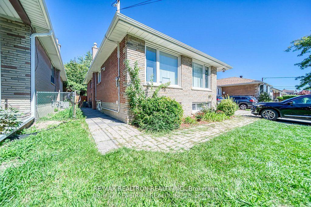 Front of Unit #2, 36 Beaver Valley Road