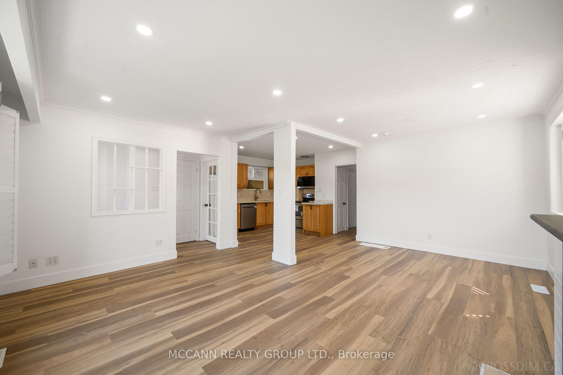 Photo 6 of 17 Barlow Road, Scarborough, Woburn — HOMEH