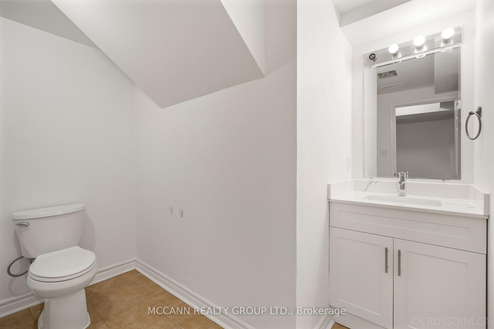 Photo 29 of 17 Barlow Road, Scarborough, Woburn — HOMEH