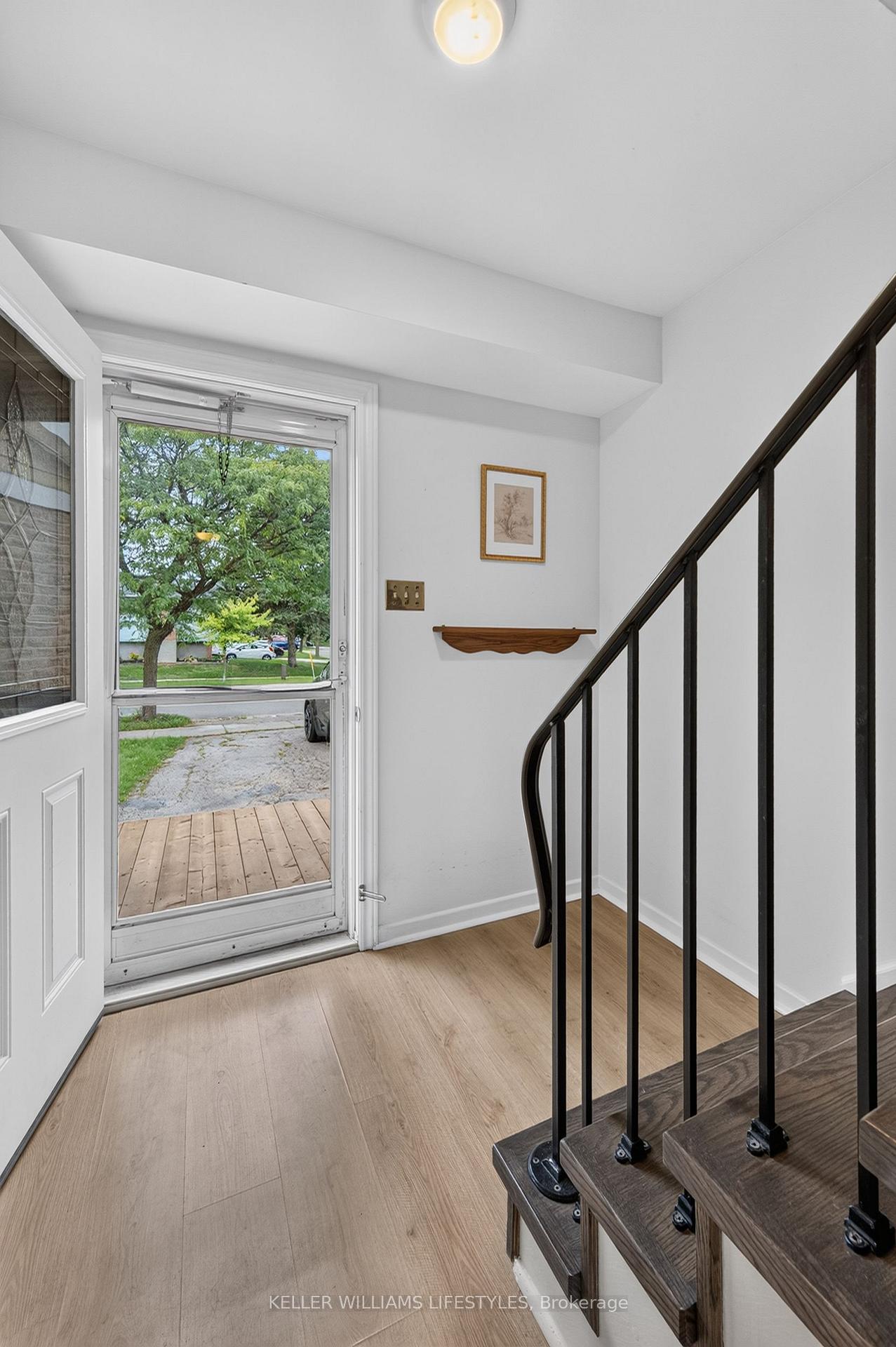 Photo 7 of 1024 Jalna Boulevard, London, South X — HOMEH