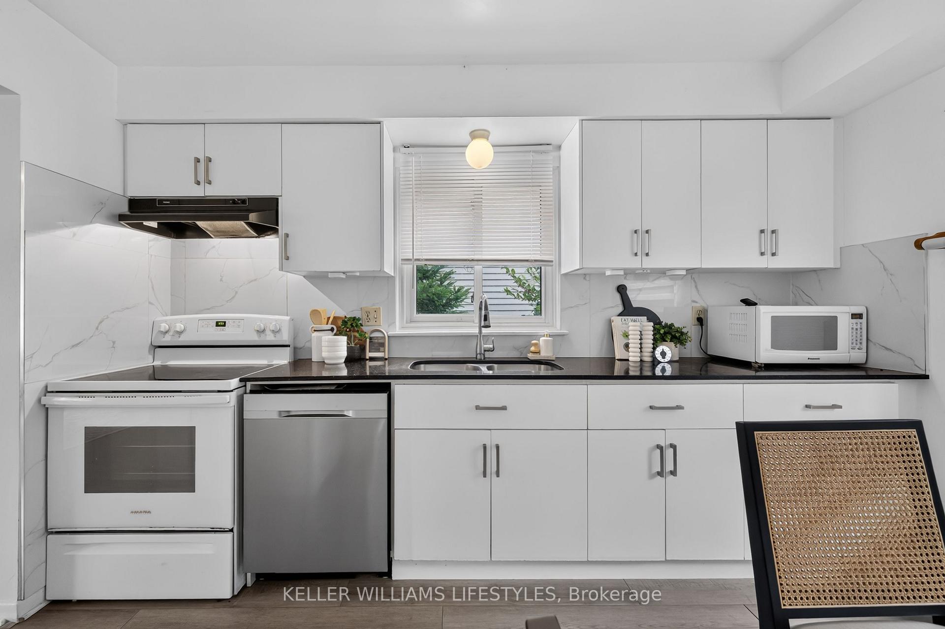 Photo 9 of 1024 Jalna Boulevard, London, South X — HOMEH