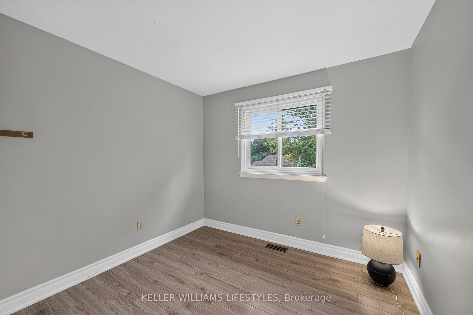 Photo 16 of 1024 Jalna Boulevard, London, South X — HOMEH
