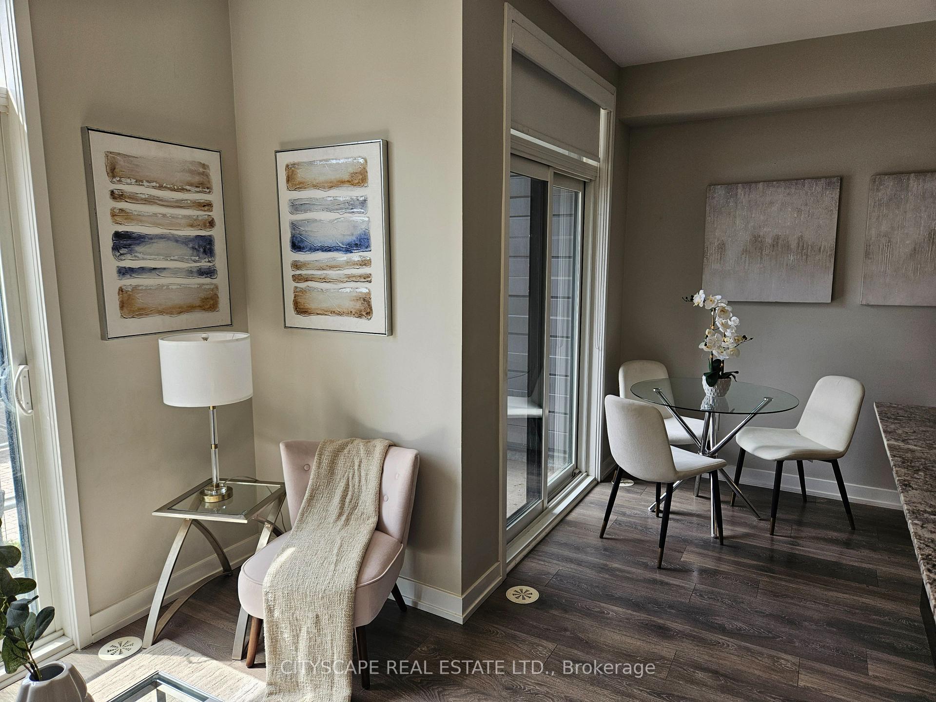 Photo 4 of Unit 9, 31 Florence Street, Toronto, Little Portugal — HOMEH