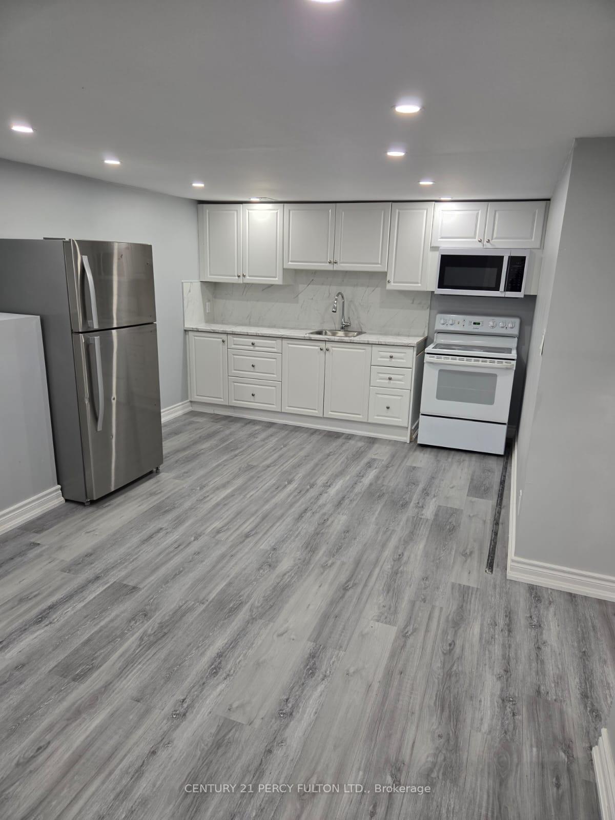 Photo of Unit Bsmt, 158 Eastmount Street