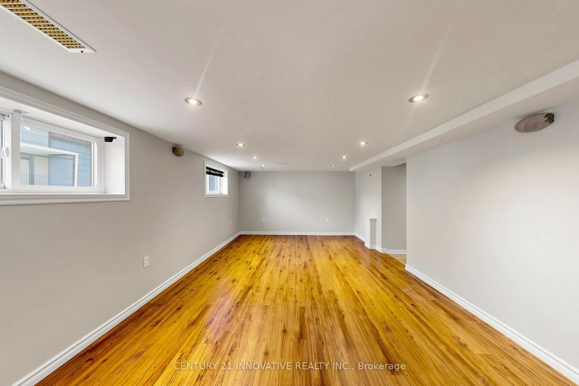Photo 28 of 59 Manitoba Street, Etobicoke, Mimico — HOMEH