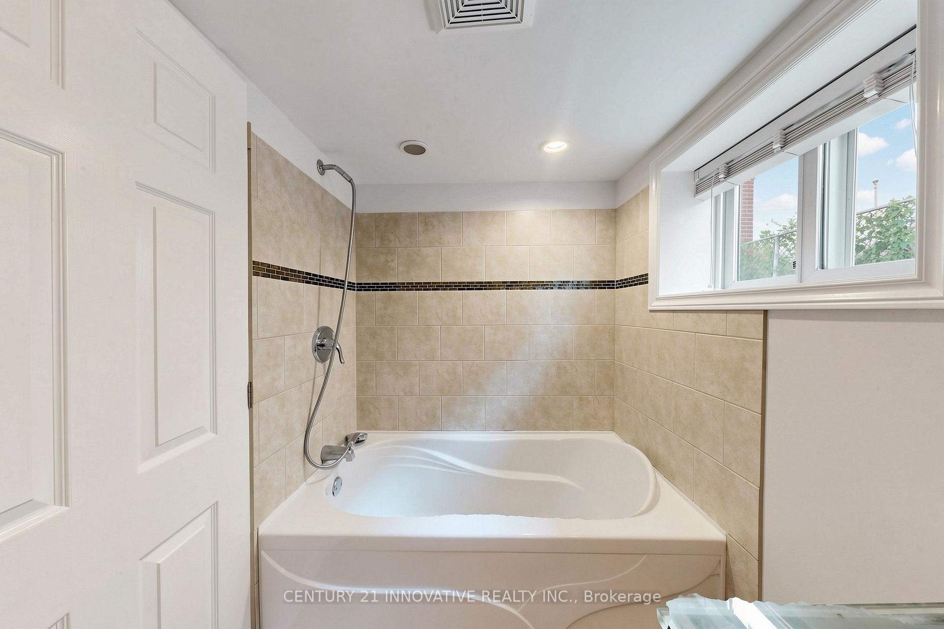 Photo 29 of 59 Manitoba Street, Etobicoke, Mimico — HOMEH