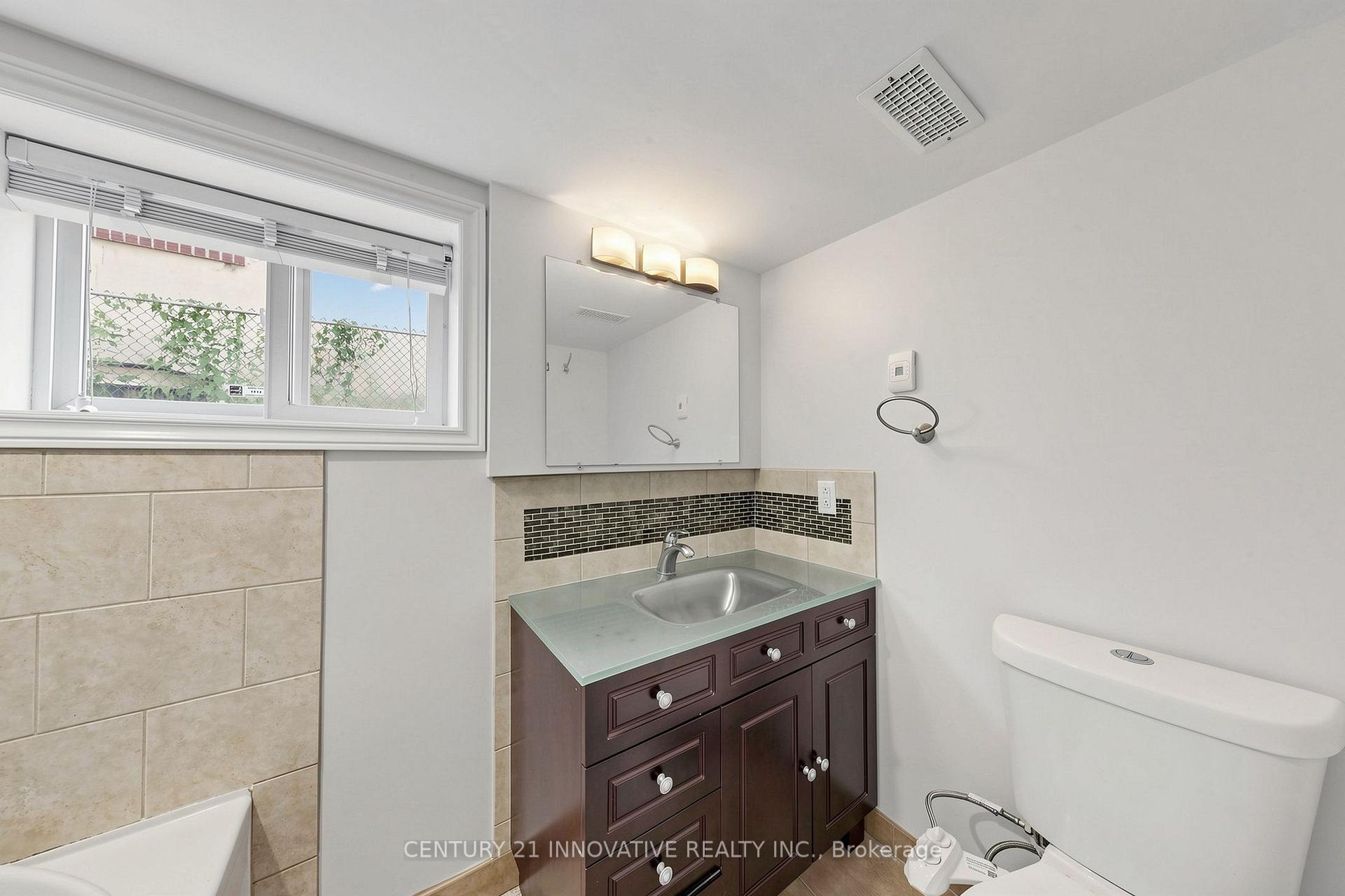 Photo 30 of 59 Manitoba Street, Etobicoke, Mimico — HOMEH