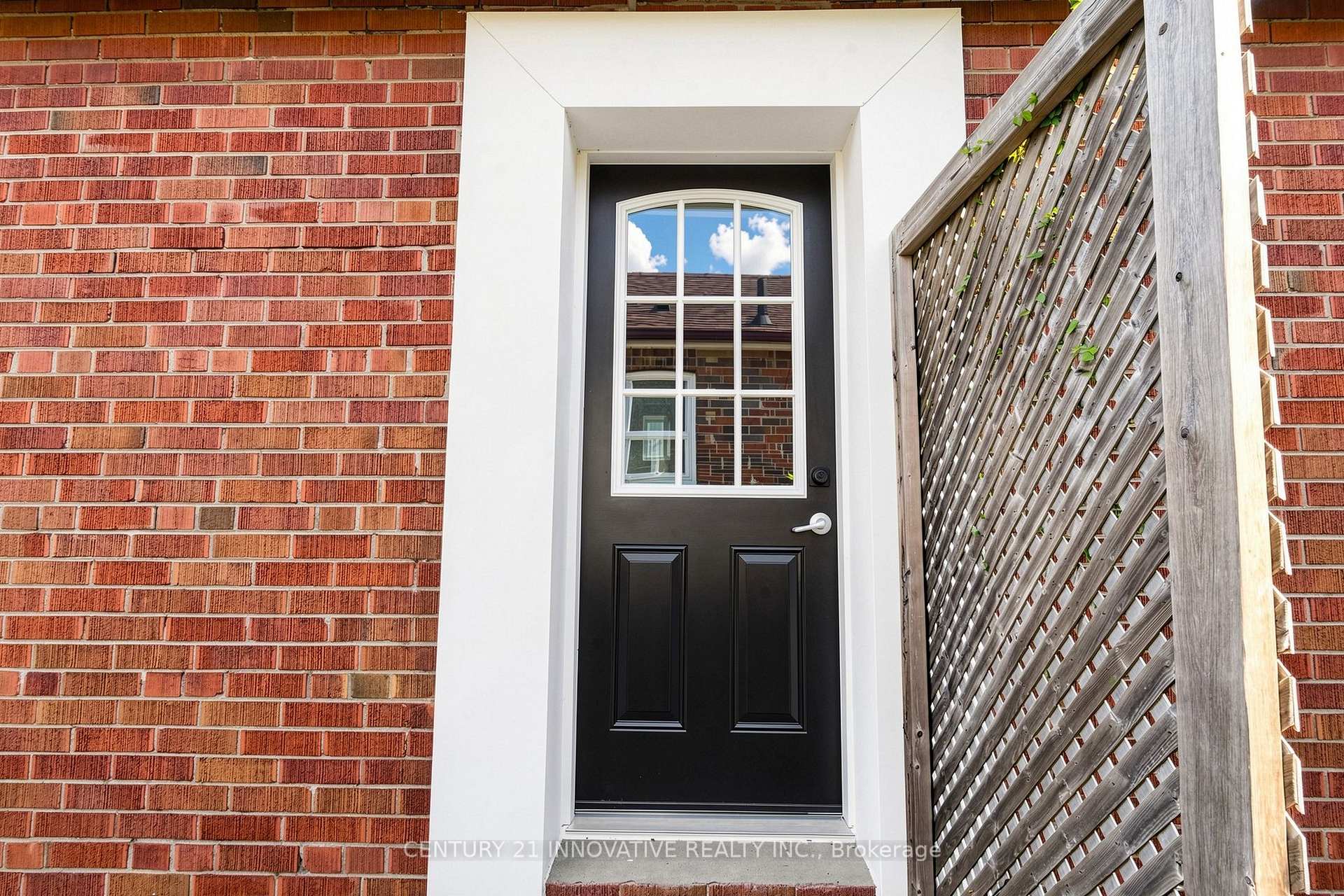 Photo 33 of 59 Manitoba Street, Etobicoke, Mimico — HOMEH
