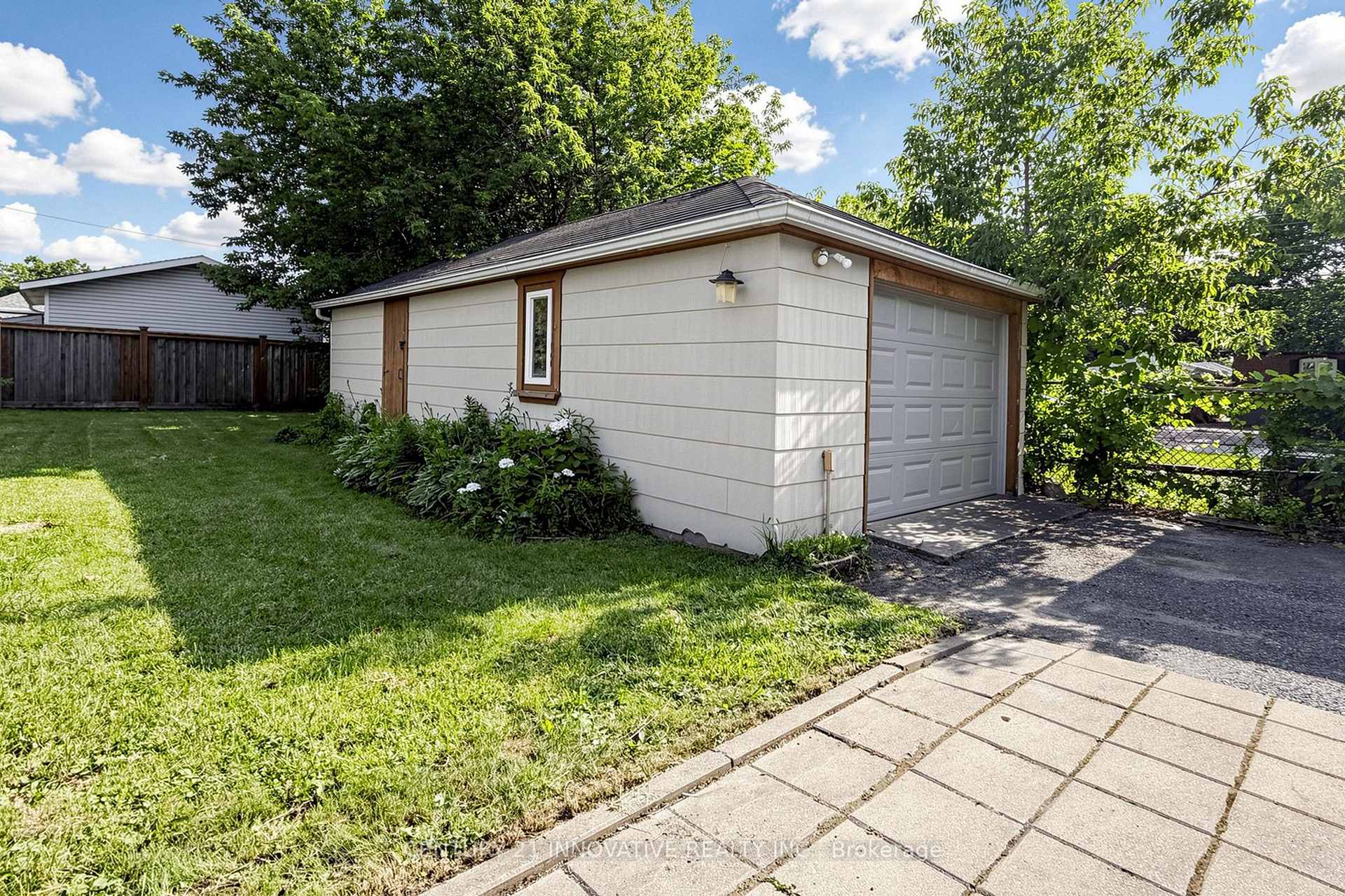 Photo 37 of 59 Manitoba Street, Etobicoke, Mimico — HOMEH