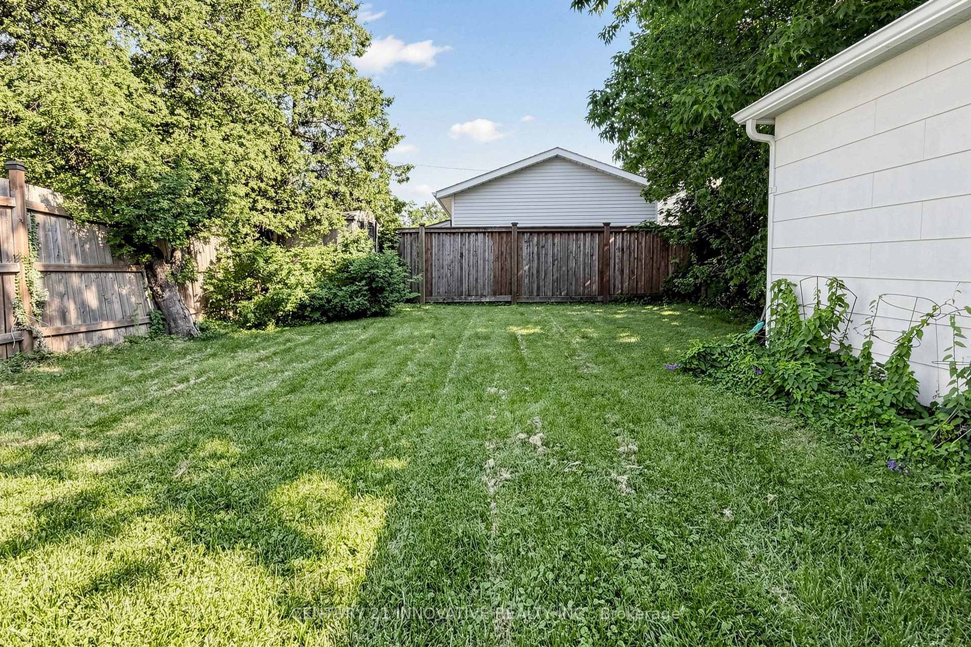 Photo 38 of 59 Manitoba Street, Etobicoke, Mimico — HOMEH