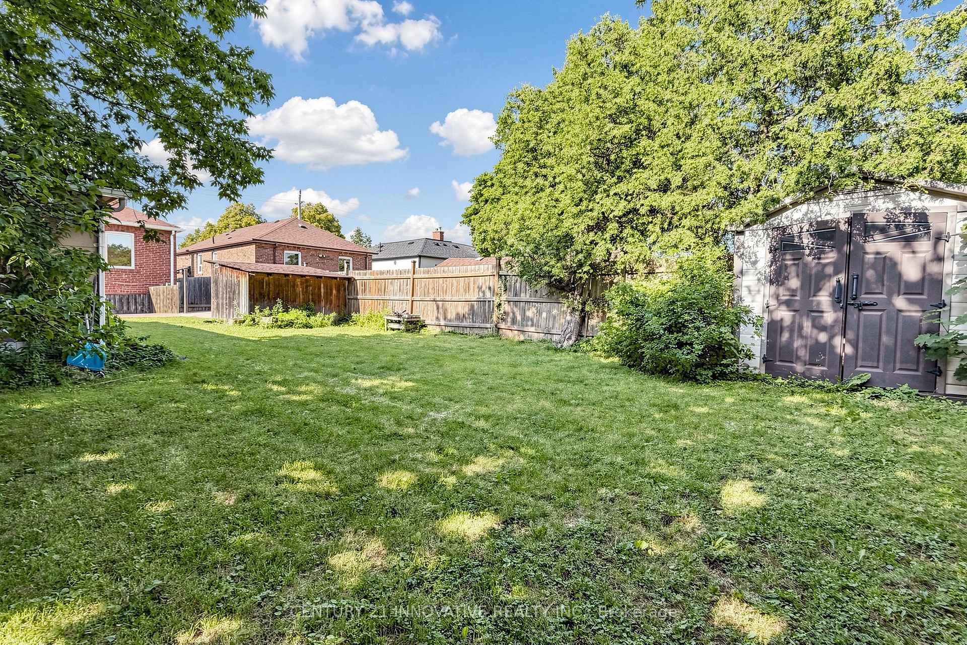 Photo 39 of 59 Manitoba Street, Etobicoke, Mimico — HOMEH