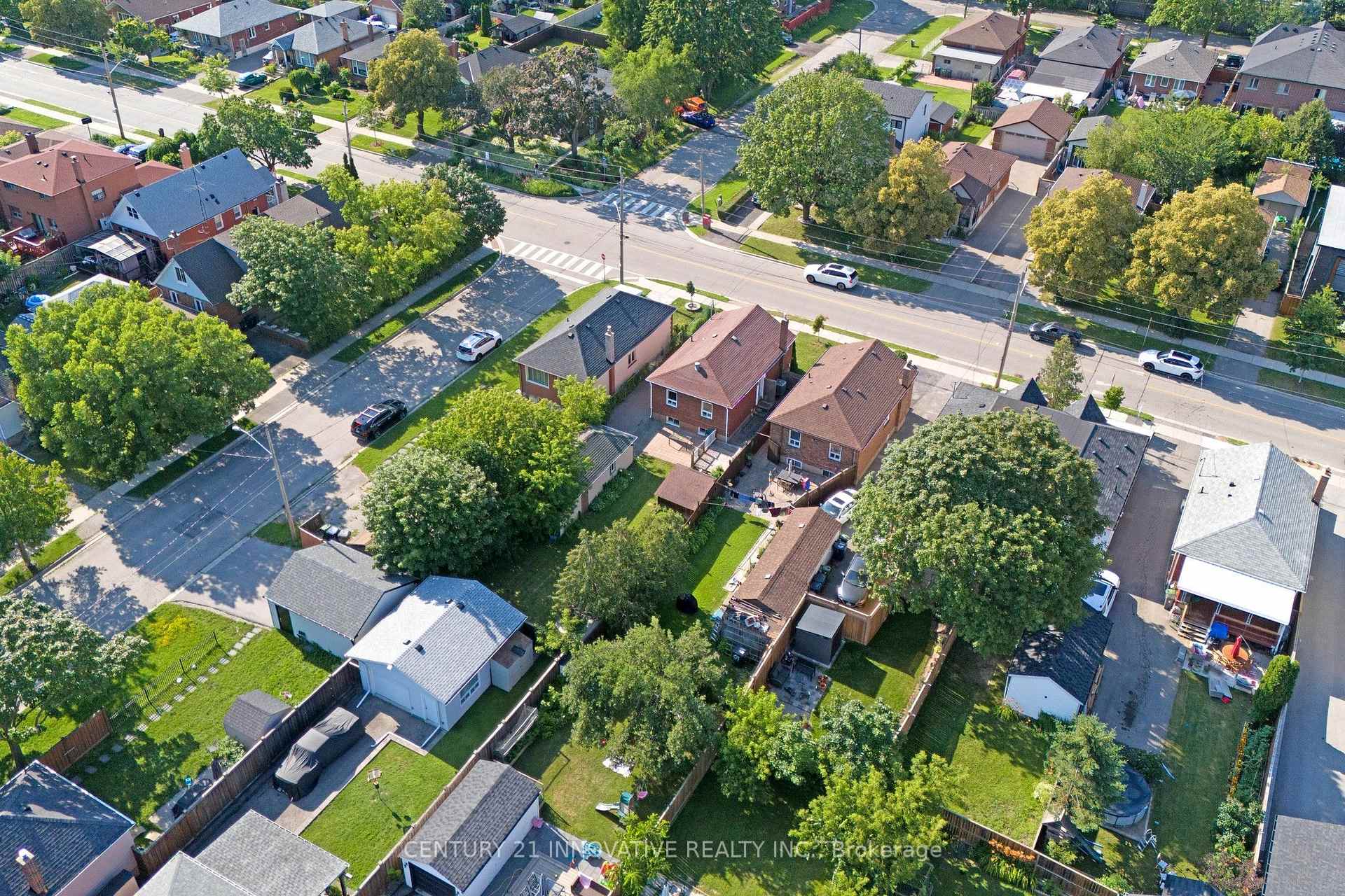 Photo 41 of 59 Manitoba Street, Etobicoke, Mimico — HOMEH