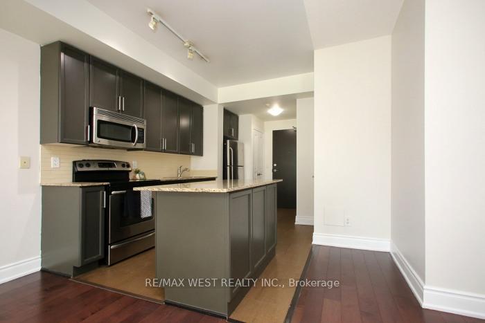 Photo 7 of Unit 903, 225 Webb Drive, Mississauga, City Centre — HOMEH