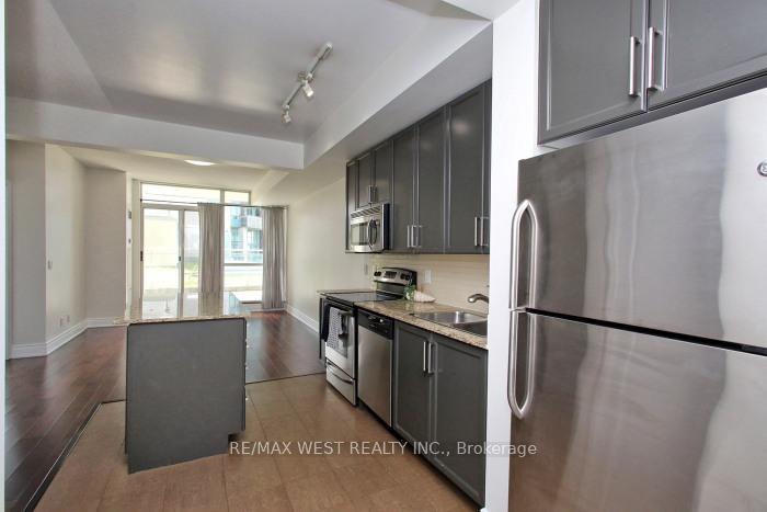 Photo 9 of Unit 903, 225 Webb Drive, Mississauga, City Centre — HOMEH