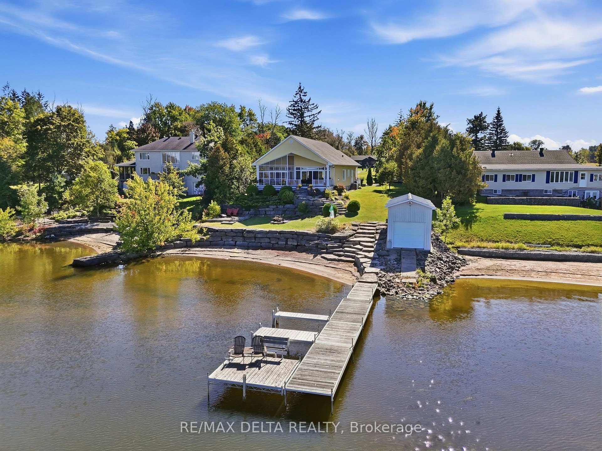 Photo of 2416 Bay Road