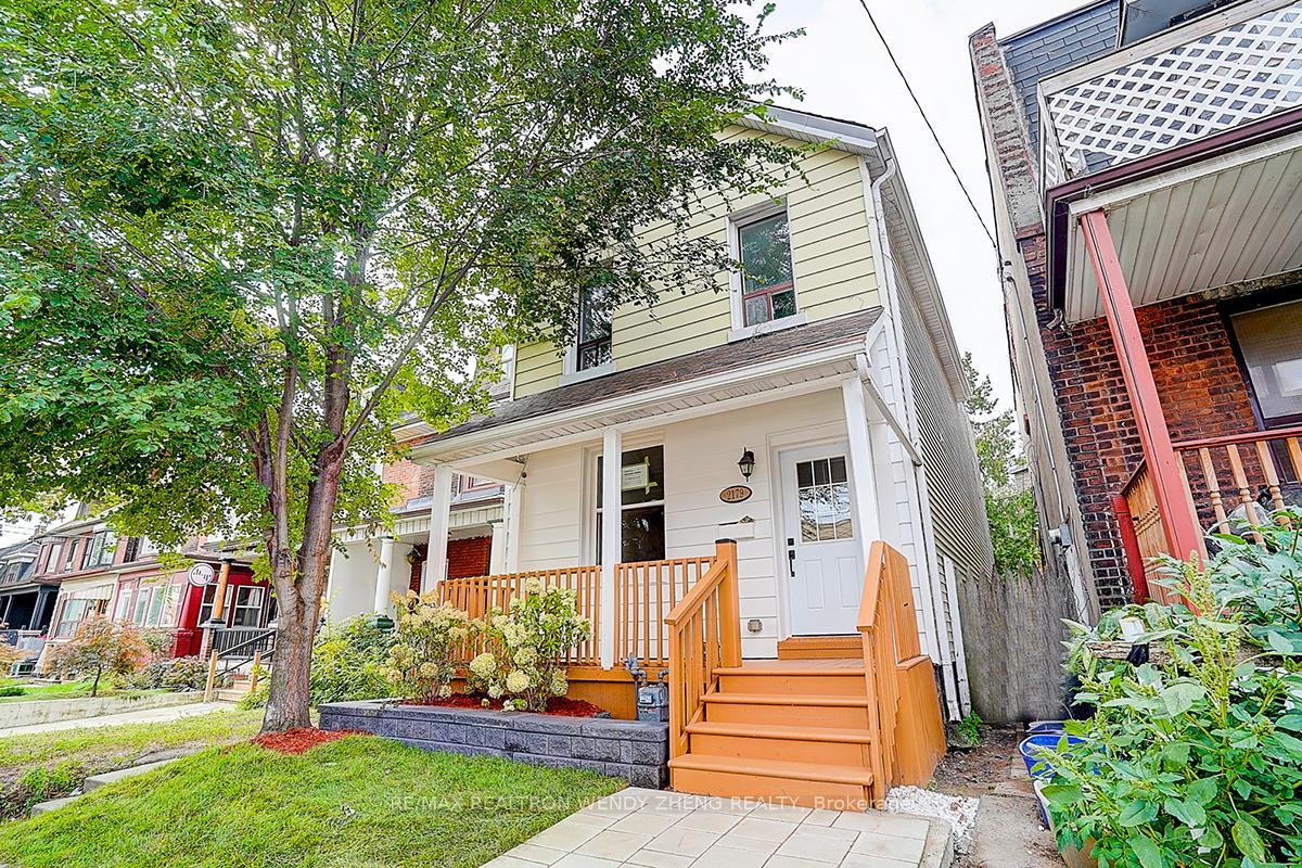 Photo of 2179 Dundas Street W