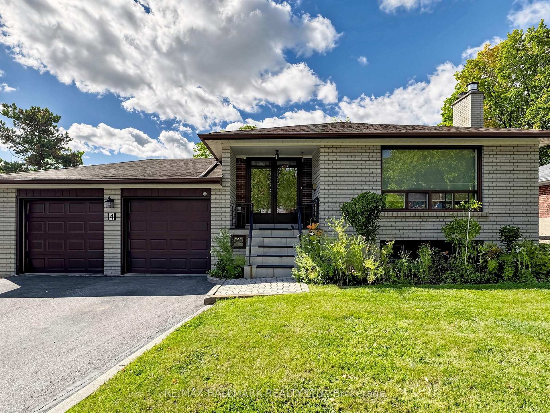 Photo 2 of 4 Multiflora Place, Markham, Bayview Glen — HOMEH