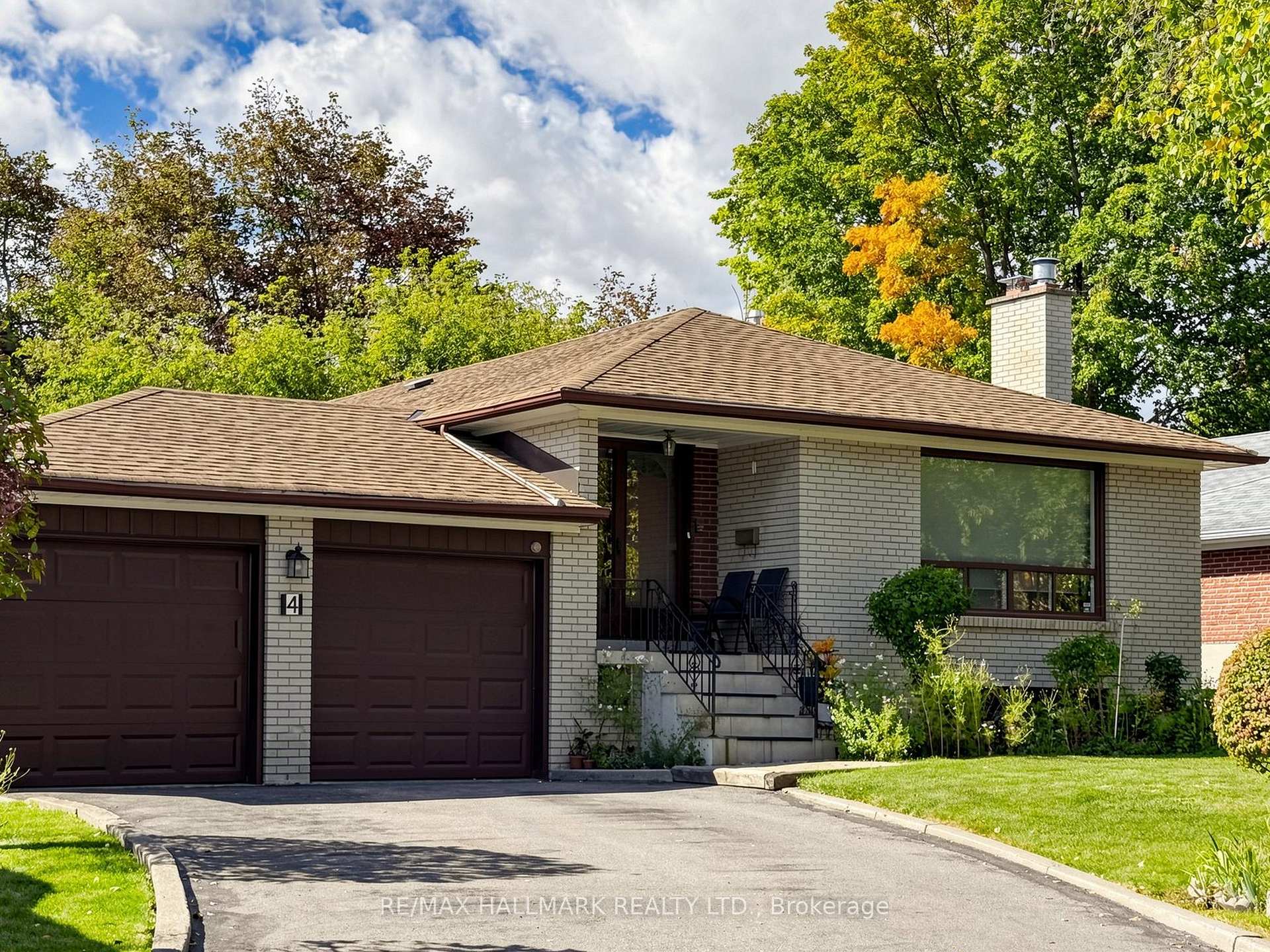 Photo 3 of 4 Multiflora Place, Markham, Bayview Glen — HOMEH