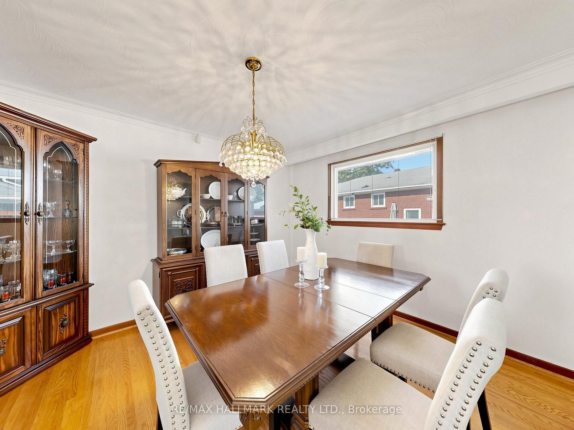Photo 13 of 4 Multiflora Place, Markham, Bayview Glen — HOMEH
